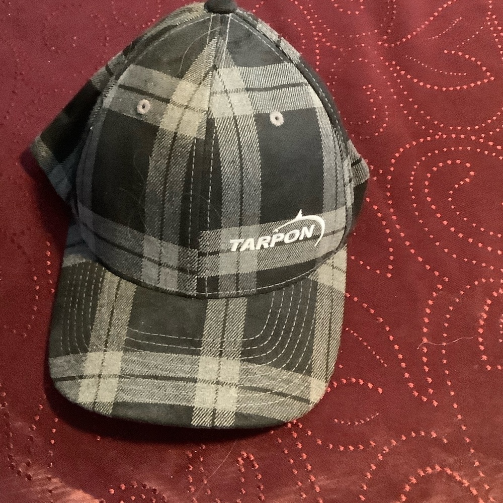 Tarpon Men's Black and Gray Plaid Cap